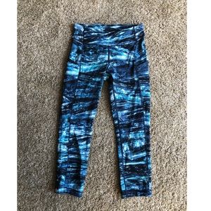 Lululemon Light & Dark Blue Multicolor Athletica Capri Leggings